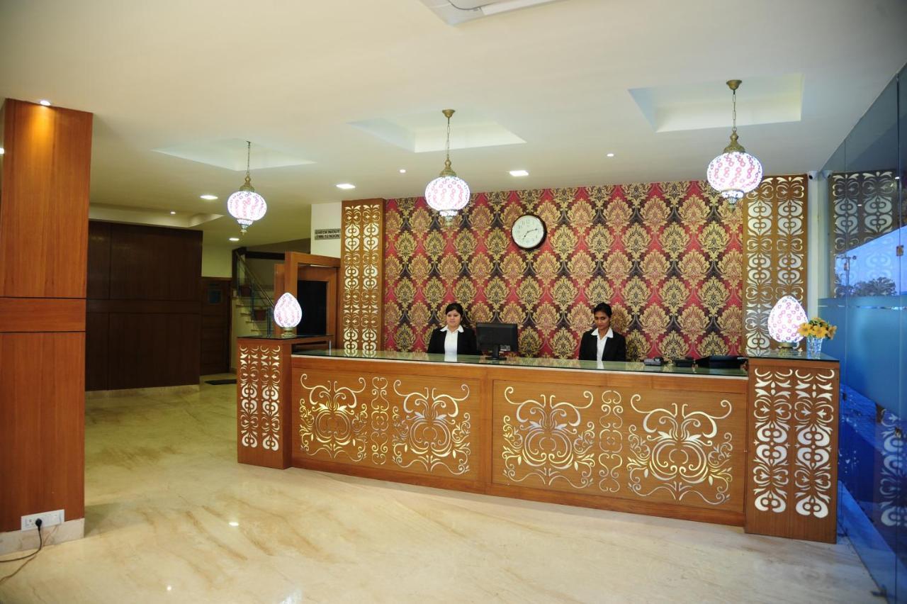 Hotel Grand Sharan Katra  Ngoại thất bức ảnh