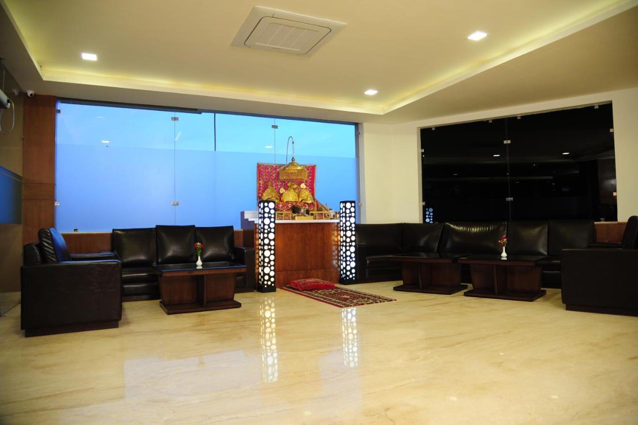 Hotel Grand Sharan Katra  Ngoại thất bức ảnh