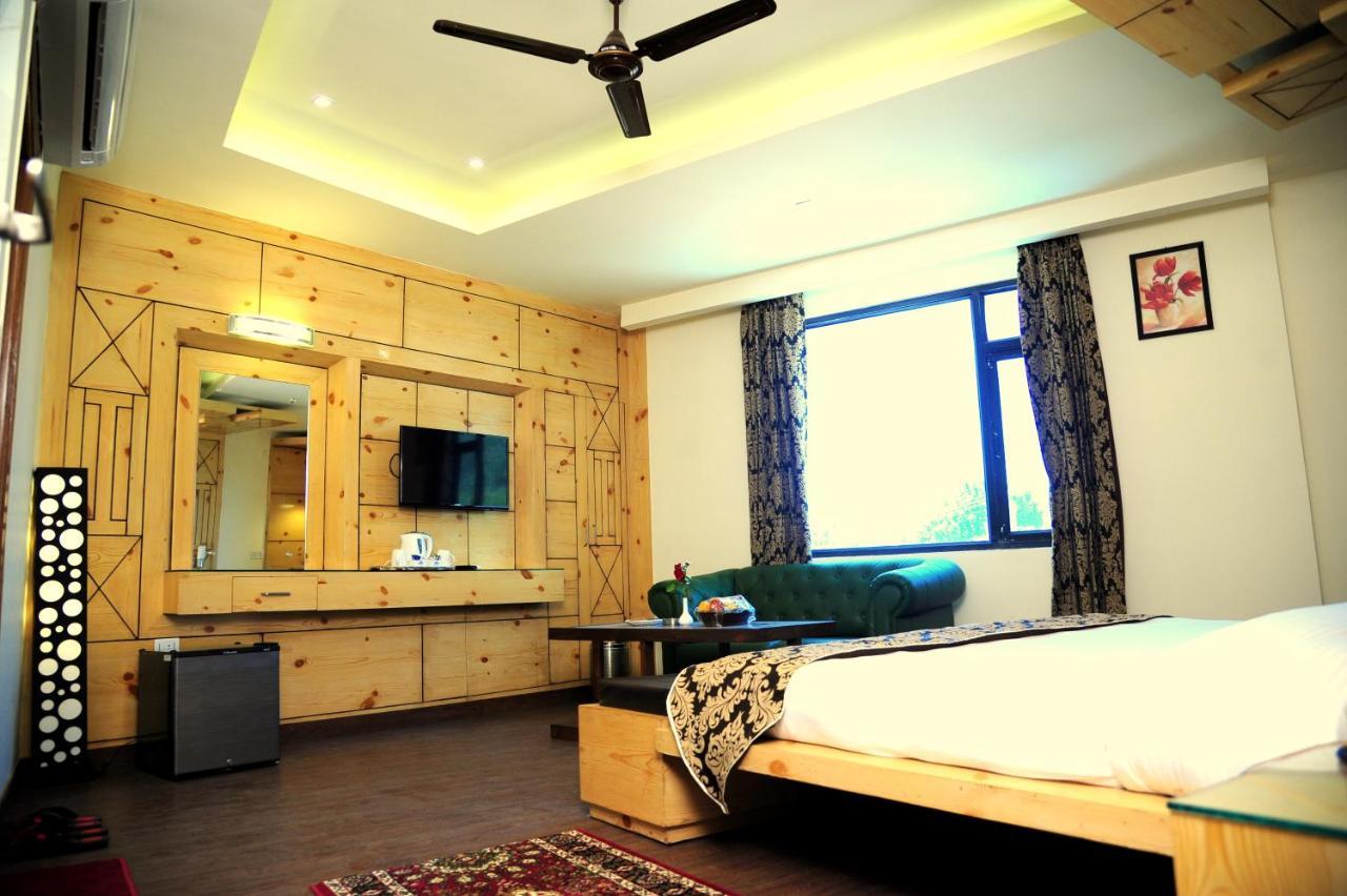 Hotel Grand Sharan Katra  Ngoại thất bức ảnh