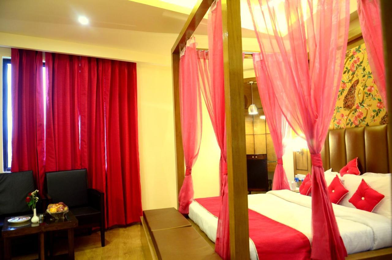 Hotel Grand Sharan Katra  Ngoại thất bức ảnh