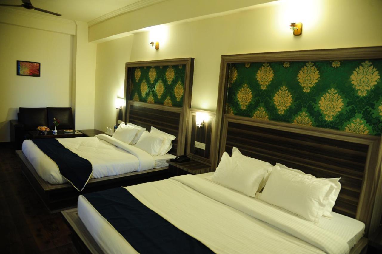 Hotel Grand Sharan Katra  Ngoại thất bức ảnh