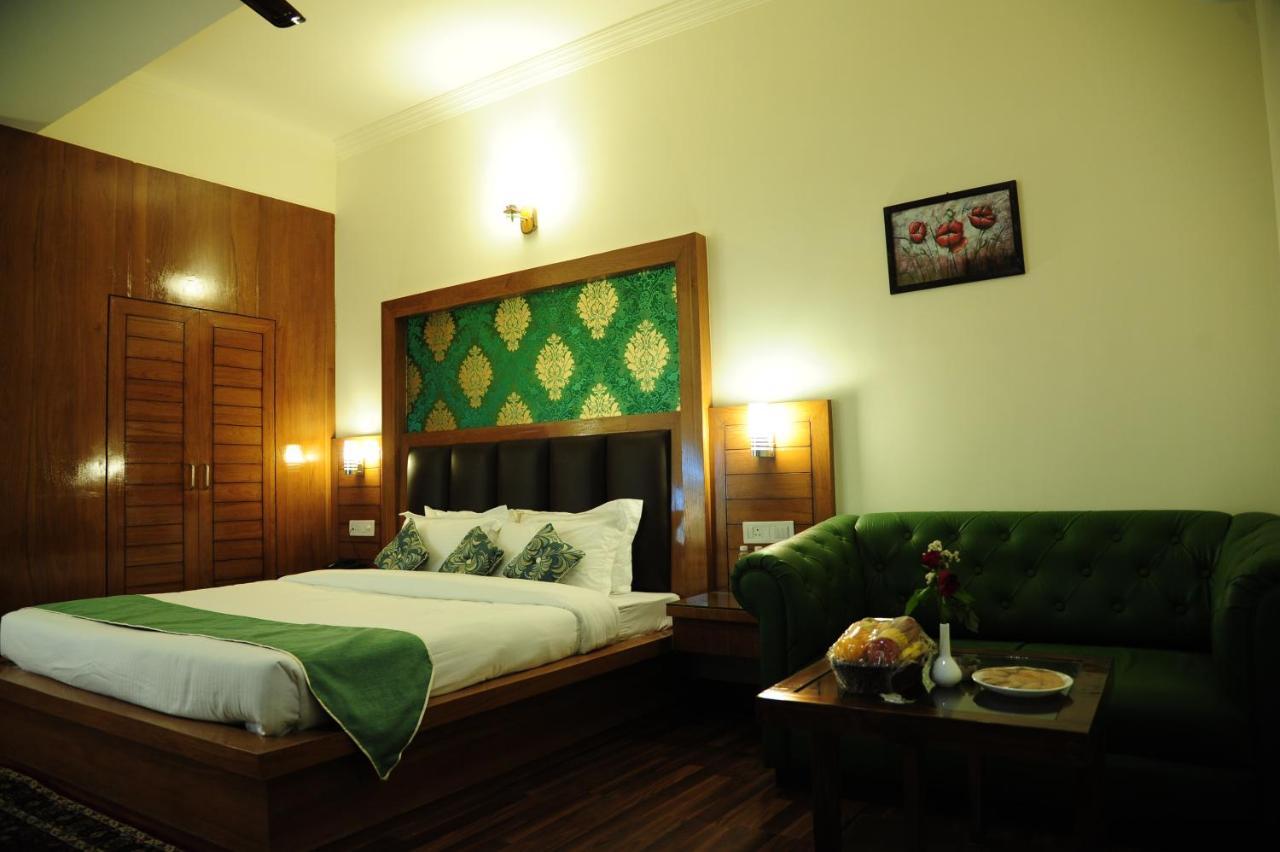 Hotel Grand Sharan Katra  Ngoại thất bức ảnh